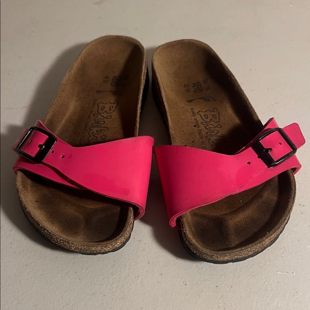 Girls Birkenstock birkis pink slide sandal 180 or us 10